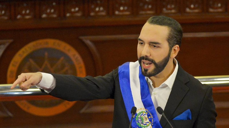 JUST IN: 🇸🇻 El Salvador drops income tax from 30% to 0% for international investments and money transfers.@WatcherGuru