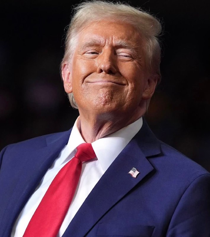 JUST IN: 🇺🇸 President Trump says US is clearing out the Strait of Hormuz as a favor to countries 