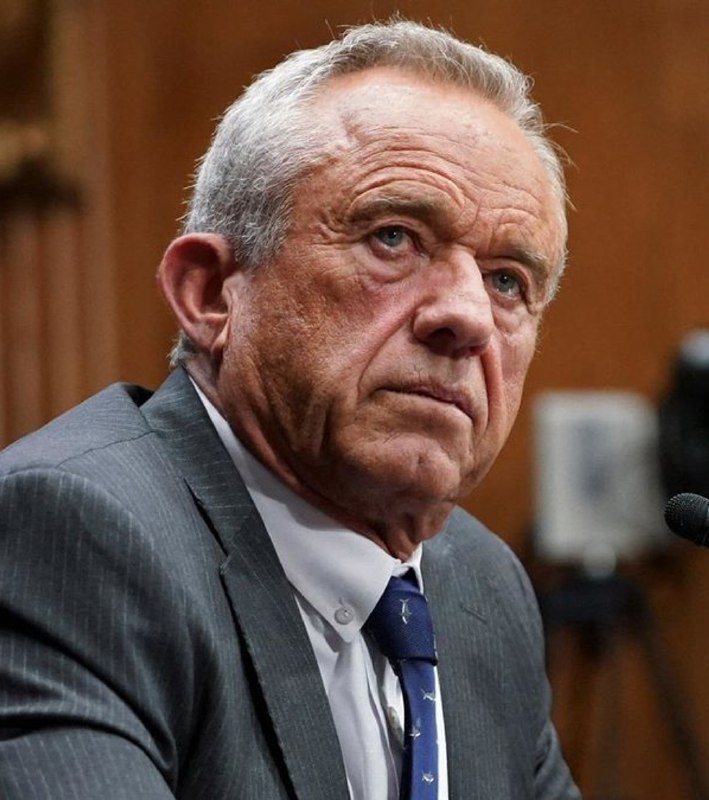 JUST IN: 🇺🇸 US government looks to ban the purchase of 'junk food' using food stamps, following Health Secretary RFK Jr.'s confirmation.@WatcherGuruJUST IN: 🇺🇸 US government looks to ban the purchase of 'junk food' using food stamps, following Health Secretary RFK Jr.'s confirmation.@WatcherGuru