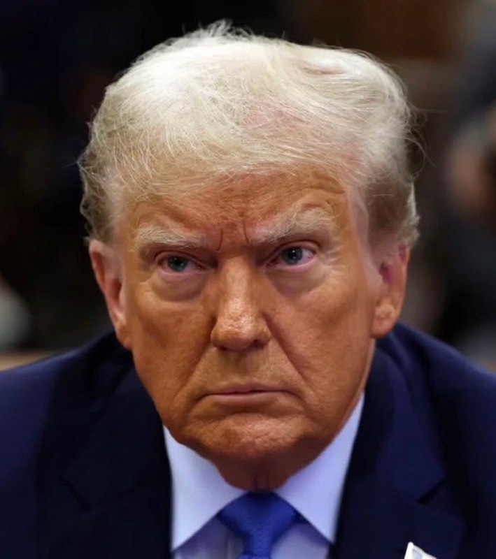 JUST IN: 🇺🇸🇮🇷 President Trump says the US will take Iran's Kharg Island and 