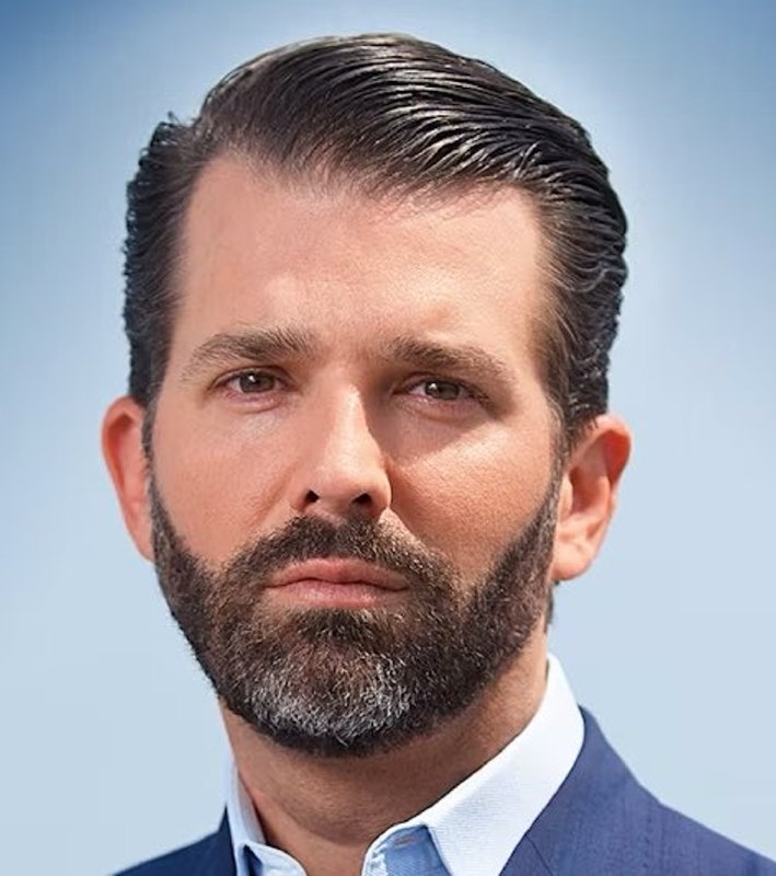JUST IN: 🇺🇸🇮🇳 Donald Trump Jr. held a private meeting with Indian billionaire Gautam Adani before his US fraud and bribery charges were dropped, Bloomberg reports.@WatcherGuruJUST IN: 🇺🇸🇮🇳 Donald Trump Jr. held a private meeting with Indian billionaire Gautam Adani before his US fraud and bribery charges were dropped, Bloomberg reports.@WatcherGuru