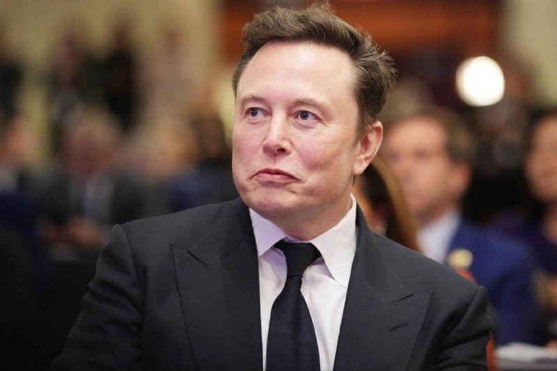 JUST IN: Elon Musk becomes first person in history to surpass a $750 billion net worth.@WatcherGuru