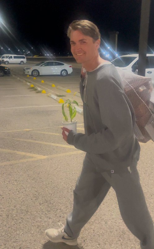 JUST IN: Silk Road Founder Ross Ulbricht seen out of prison following pardon from President Trump.@WatcherGuru