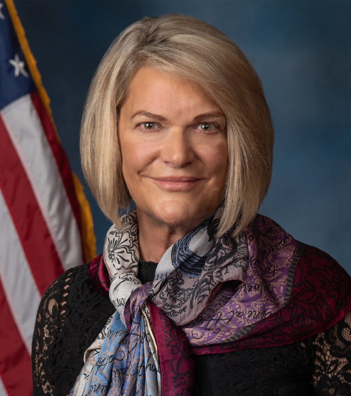 JUST IN: 🇺🇸 Senator Cynthia Lummis calls for Fed Chair Jerome Powell to resign. 