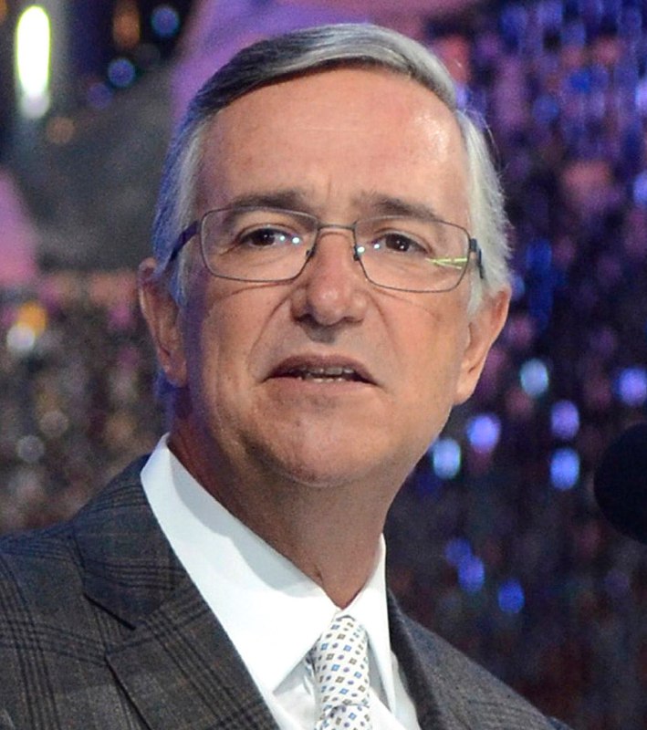 JUST IN: 🇲🇽 Mexican Billionaire Ricardo Salinas, with a net worth of $5.8 billion, allocates 70% of his portfolio to Bitcoin.@WatcherGuruJUST IN: 🇲🇽 Mexican Billionaire Ricardo Salinas, with a net worth of $5.8 billion, allocates 70% of his portfolio to Bitcoin.@WatcherGuru