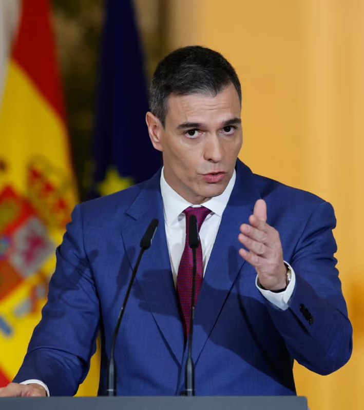 JUST IN: 🇺🇸🇪🇸 President Trump ends all trade with Spain for refusing to allow US military to use its bases to attack Iran.@WatcherGuruJUST IN: 🇺🇸🇪🇸 President Trump ends all trade with Spain for refusing to allow US military to use its bases to attack Iran.@WatcherGuru