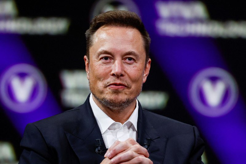JUST IN: Elon Musk accuses billionaire Amazon founder Jeff Bezos of telling investors to sell Tesla and SpaceX stock, claiming Donald Trump would lose the election.@WatcherGuruJUST IN: Elon Musk accuses billionaire Amazon founder Jeff Bezos of telling investors to sell Tesla and SpaceX stock, claiming Donald Trump would lose the election.@WatcherGuru