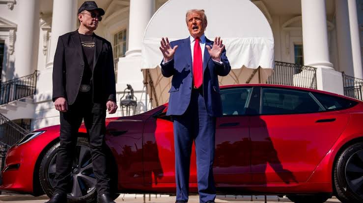 JUST IN: 🇺🇸 President Trump says he won't get rid of his Tesla or Starlink and wishes Elon Musk well.@WatcherGuru