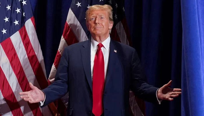 JUST IN: Elon Musk accuses billionaire Amazon founder Jeff Bezos of telling investors to sell Tesla and SpaceX stock, claiming Donald Trump would lose the election.@WatcherGuruJUST IN: Elon Musk accuses billionaire Amazon founder Jeff Bezos of telling investors to sell Tesla and SpaceX stock, claiming Donald Trump would lose the election.@WatcherGuru