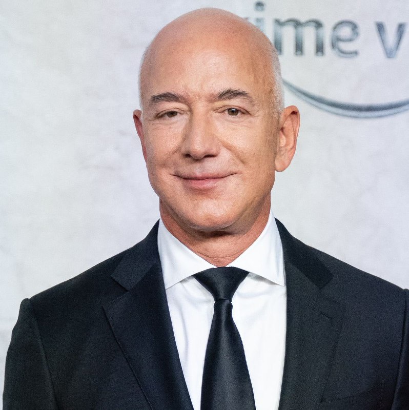 JUST IN: Jeff Bezos surpasses Elon Musk, becoming the world's richest person.@WatcherGuruJUST IN: Jeff Bezos surpasses Elon Musk, becoming the world's richest person.@WatcherGuru