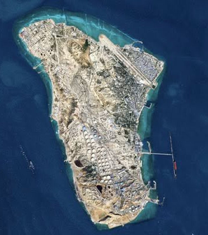 JUST IN: 🇺🇸🇮🇷 President Trump says the US will take Iran's Kharg Island and 