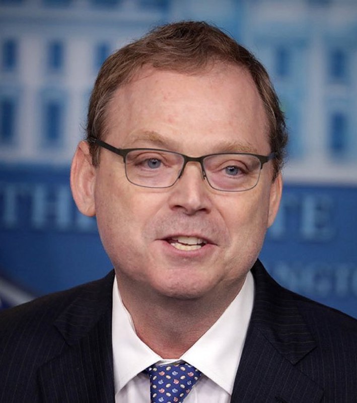 JUST IN: 🇺🇸 President Trump says he passed on appointing Kevin Hassett as Fed Chair because he 