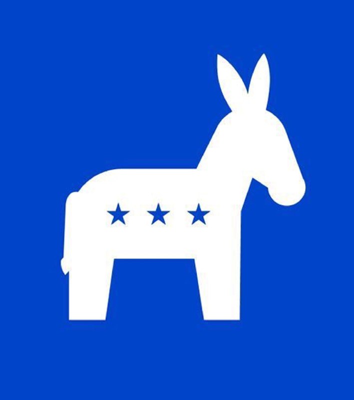 JUST IN: 🇺🇸 House Democrats seek to overturn President Trump's tariffs on Canada.@WatcherGuruJUST IN: 🇺🇸 House Democrats seek to overturn President Trump's tariffs on Canada.@WatcherGuru