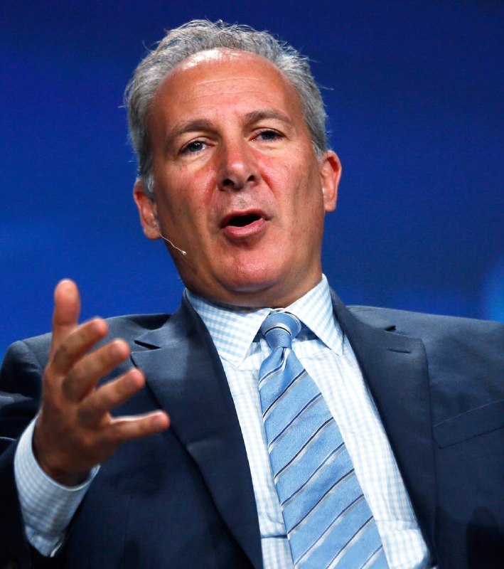JUST IN: Peter Schiff says Michael Saylor is 