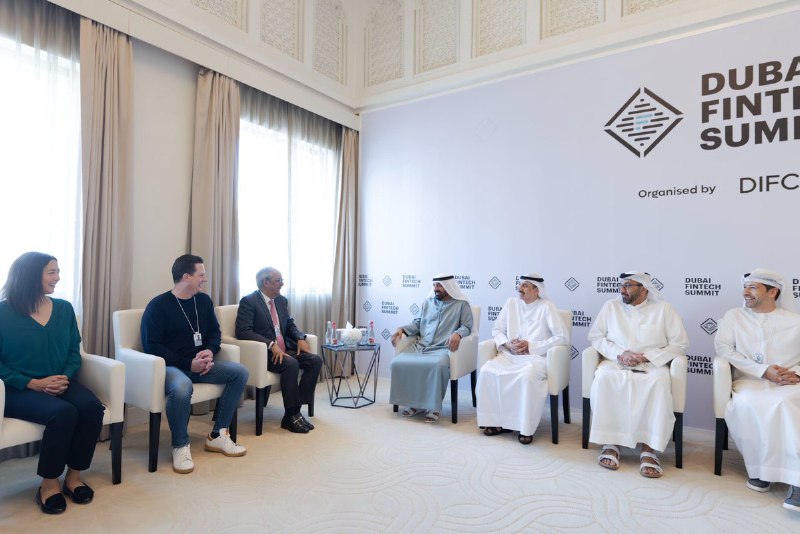 JUST IN: 🇺🇸🇦🇪 Ripple meets with UAE officials to discuss digital payment infrastructure and accelerating financial innovation.📰 Full Story@WatcherGuru