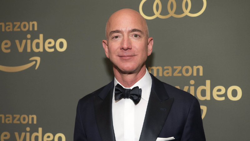 JUST IN: Elon Musk accuses billionaire Amazon founder Jeff Bezos of telling investors to sell Tesla and SpaceX stock, claiming Donald Trump would lose the election.@WatcherGuruJUST IN: Elon Musk accuses billionaire Amazon founder Jeff Bezos of telling investors to sell Tesla and SpaceX stock, claiming Donald Trump would lose the election.@WatcherGuru